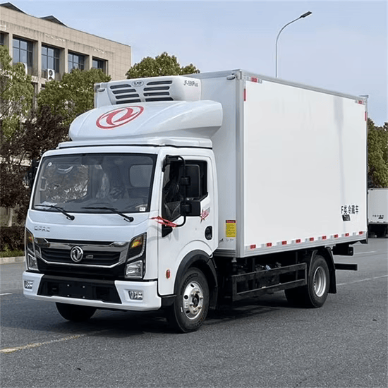 cargo truck rental